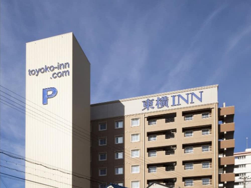 Toyoko Inn Shin-Osaka-Eki Higashi-Guchi Exterior foto